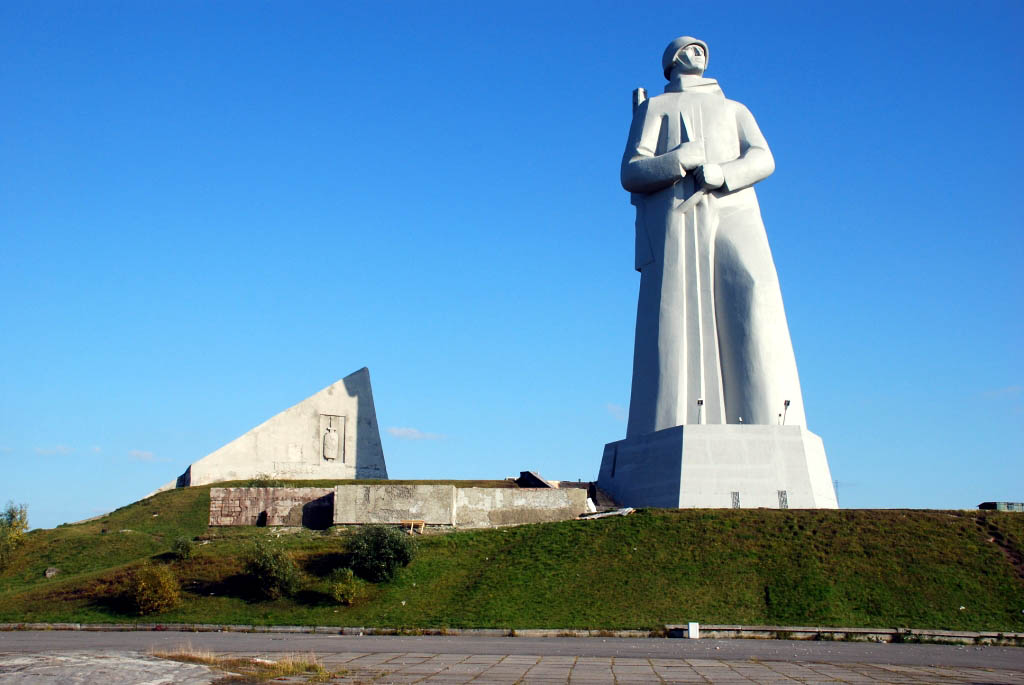 Мемориал &laquo;Защитникам Советского Заполярья в годы Великой Отечественной войны&raquo; (&laquo;Алёша&raquo;)